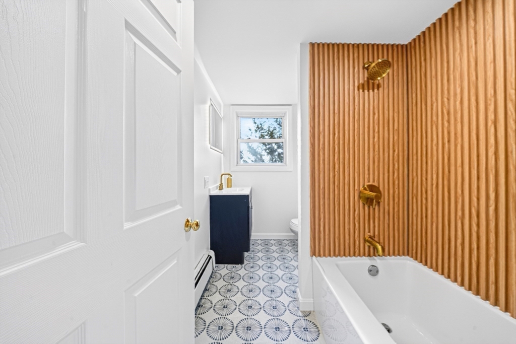 268 Lexington St