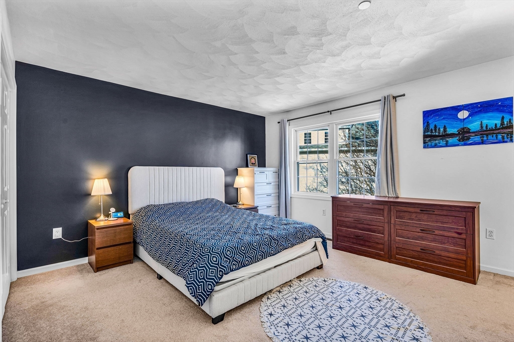555 Main St # 8