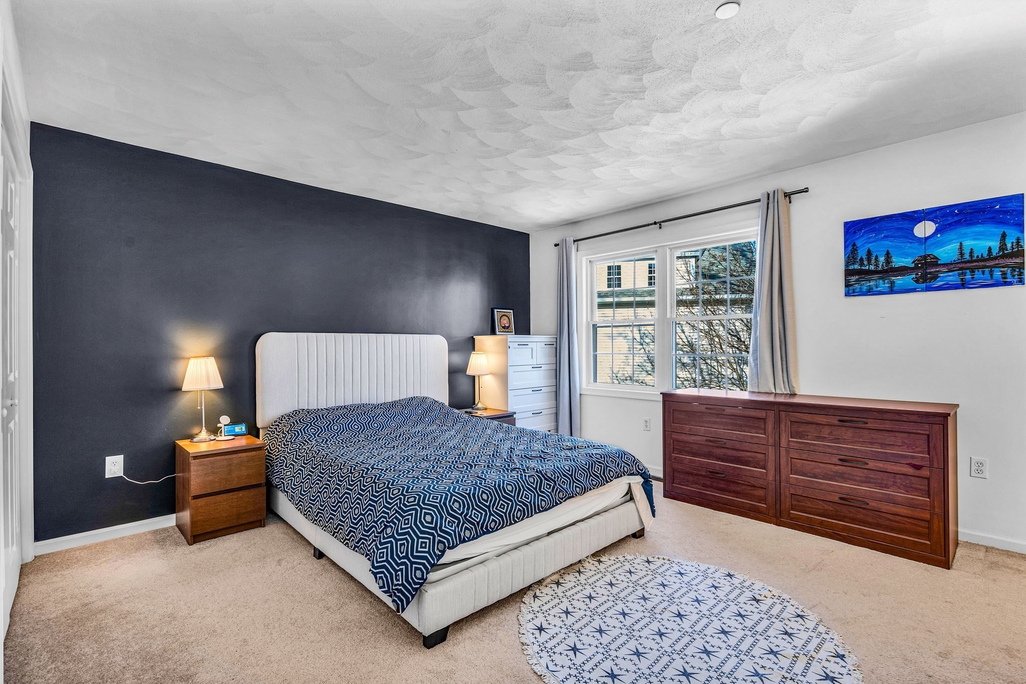 555 Main St # 8