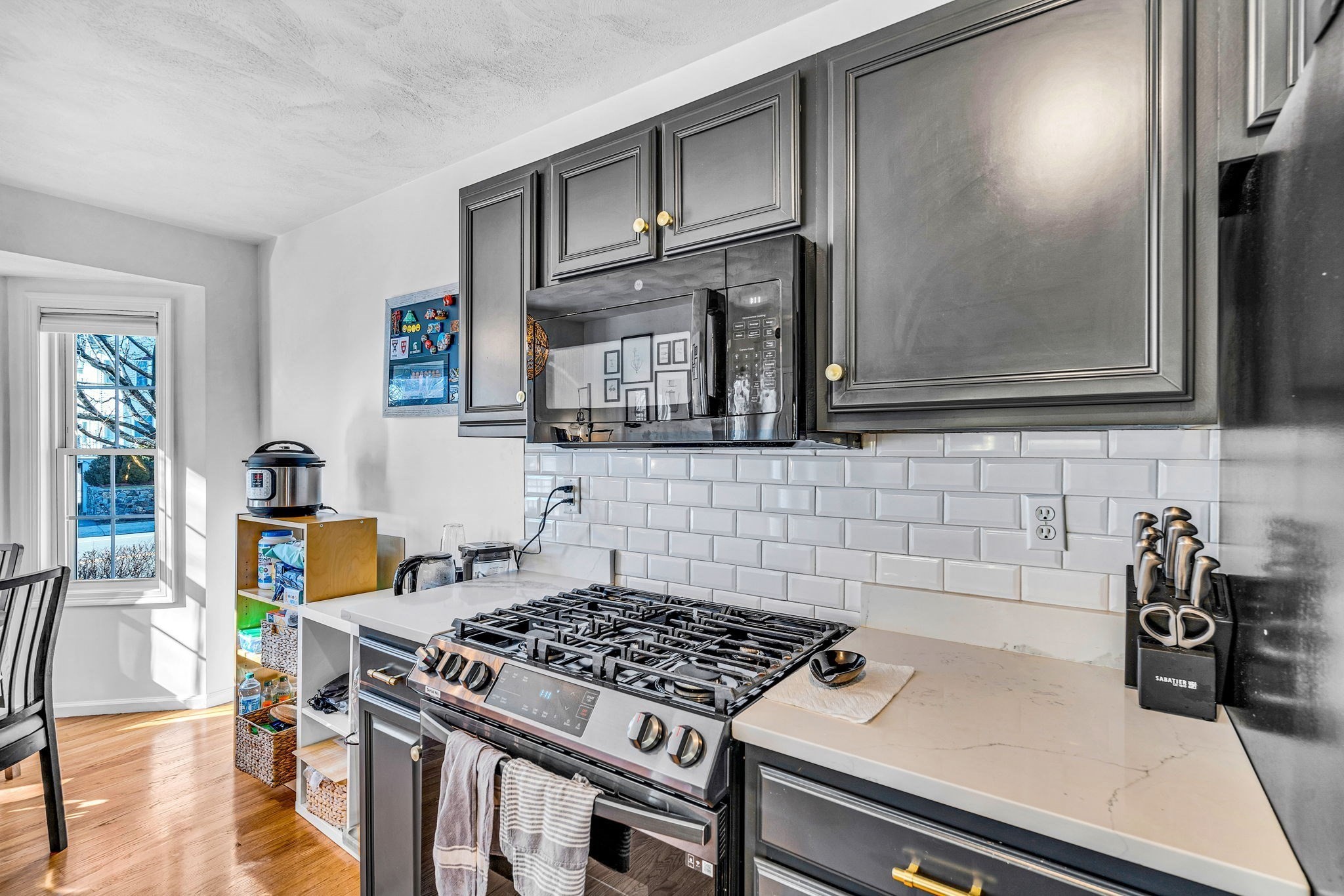 555 Main St # 8