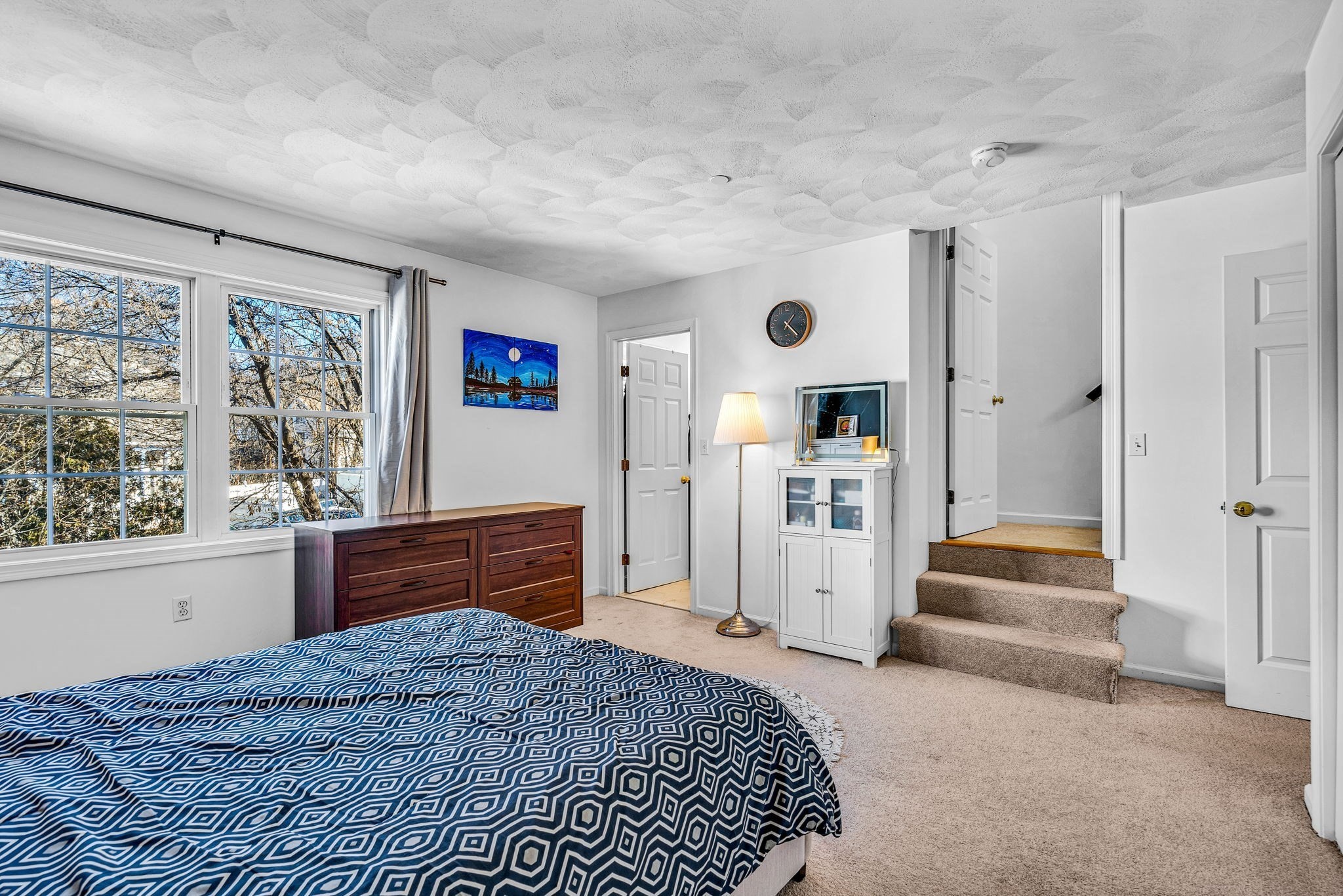 555 Main St # 8