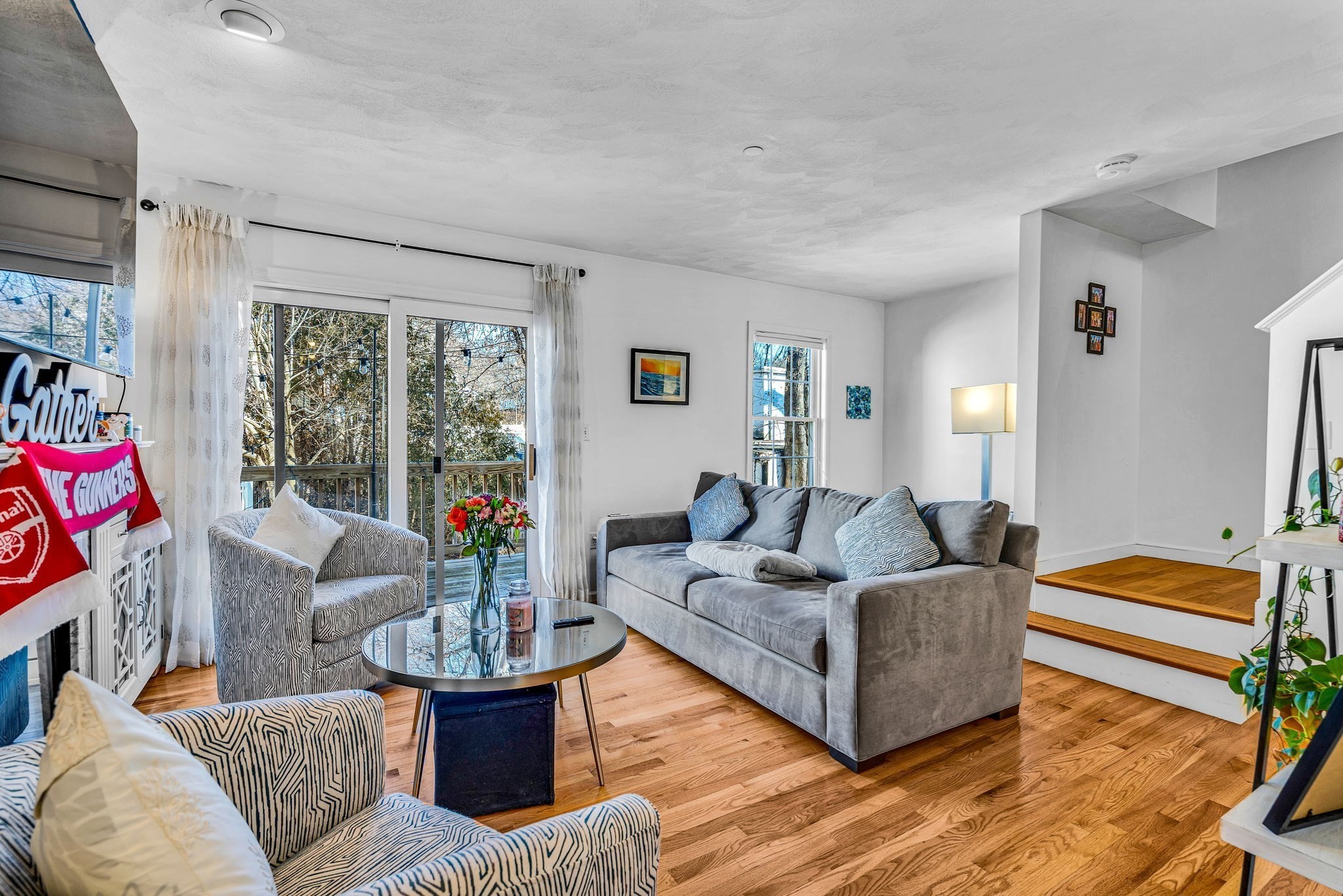 555 Main St # 8