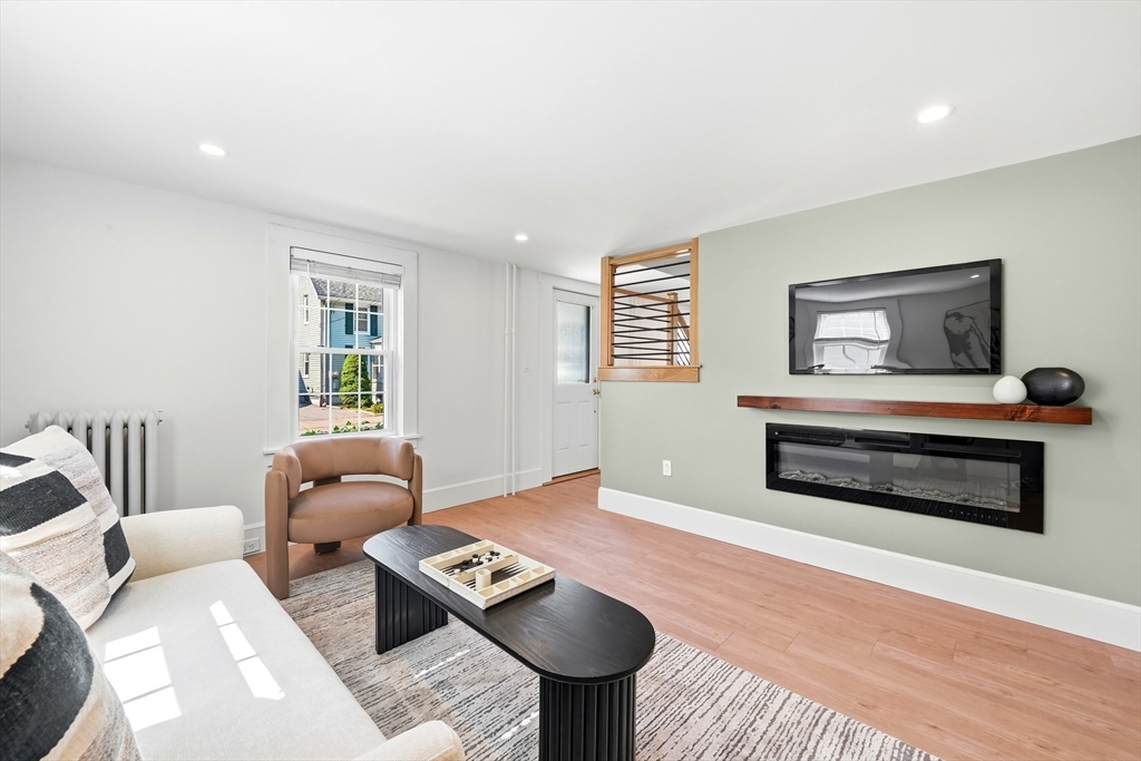 46 Clark St