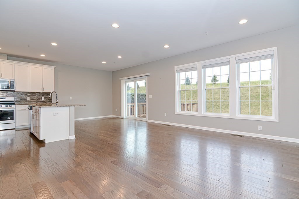 22 Locust Ln # 22