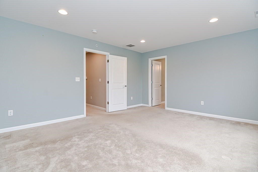 22 Locust Ln # 22