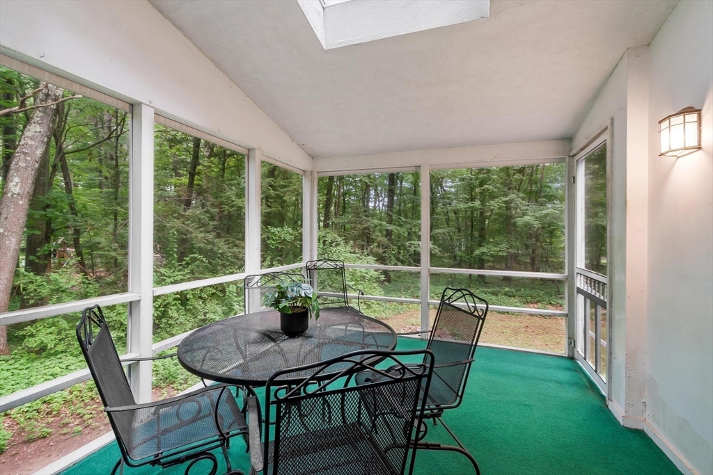 67 Glencrest Dr