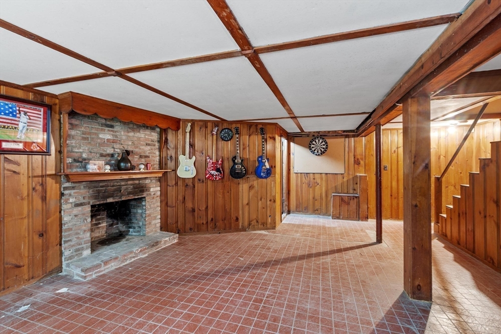 67 Glencrest Dr