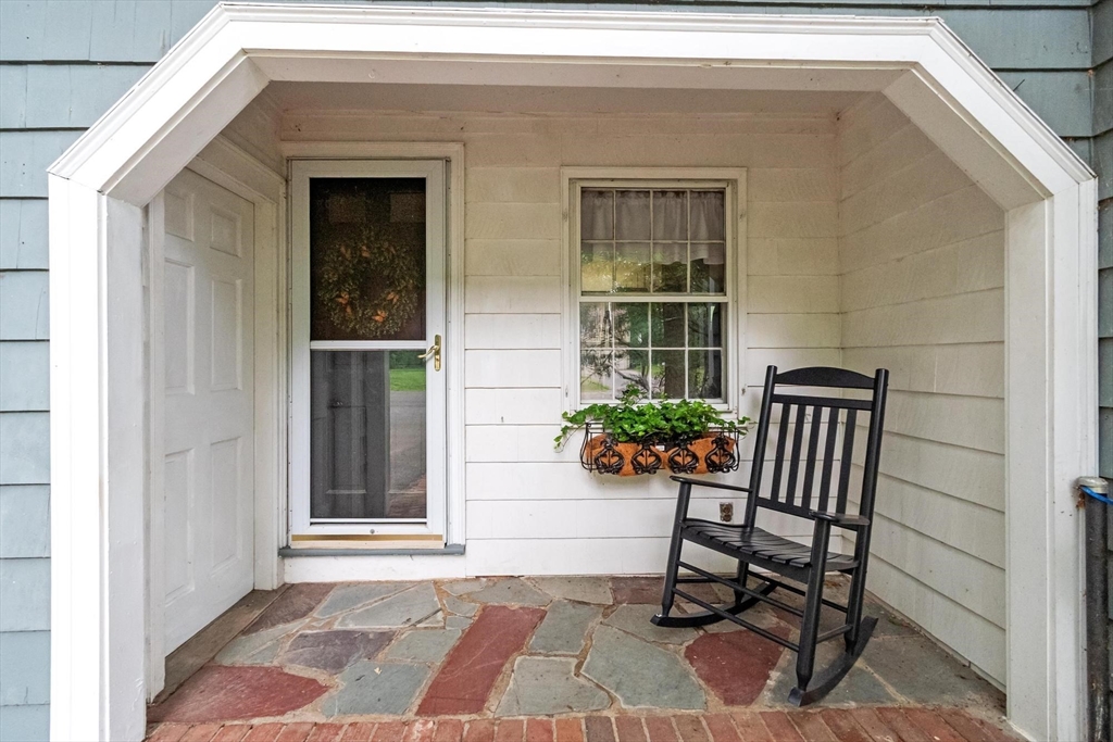 67 Glencrest Dr