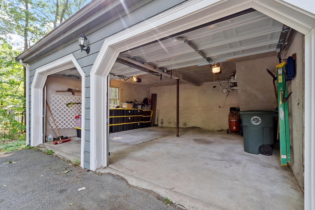 67 Glencrest Dr