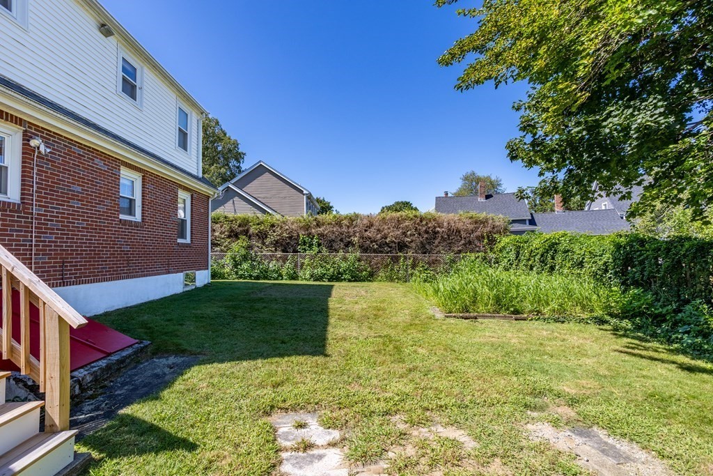 17 Benson Ave. # 2