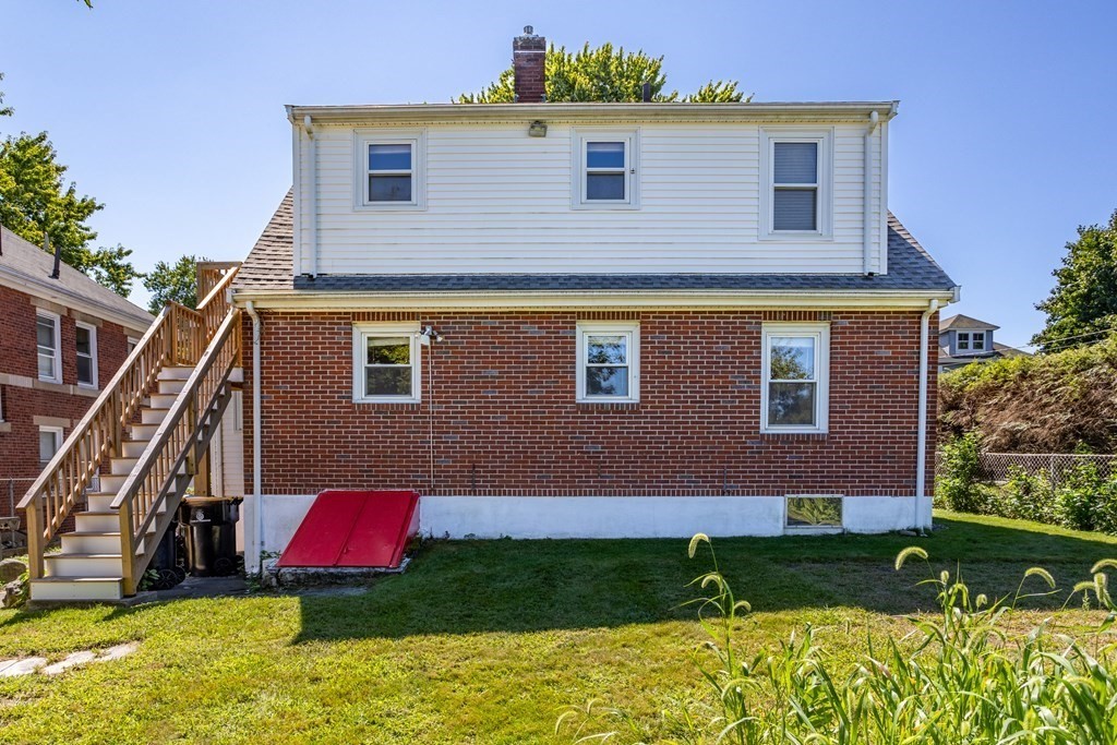17 Benson Ave. # 2