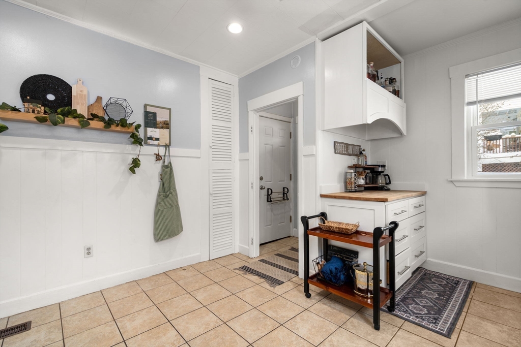97 Bow St # 1
