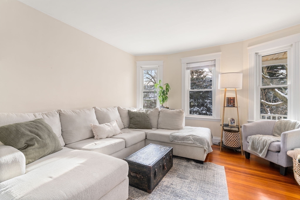 97 Bow St # 1