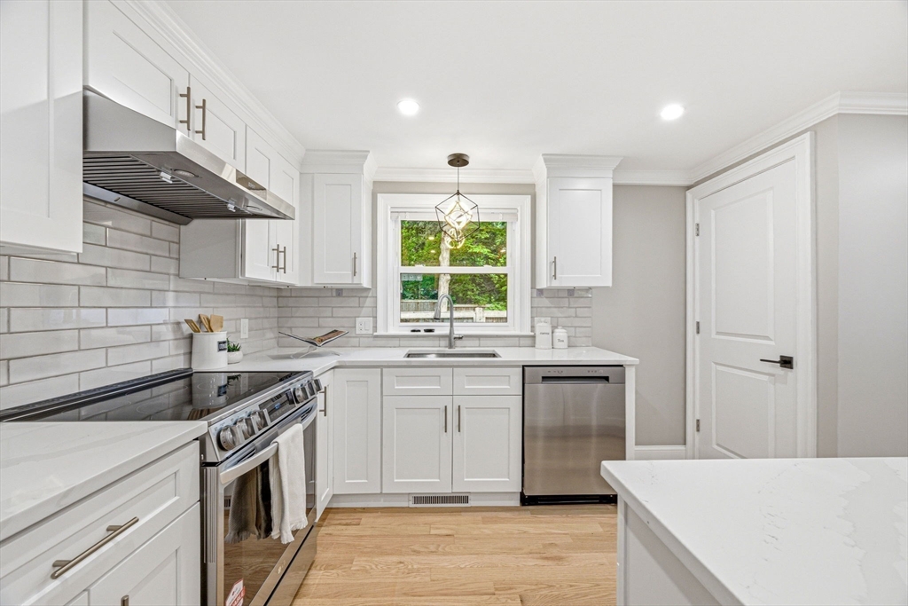 63 Russell Rd