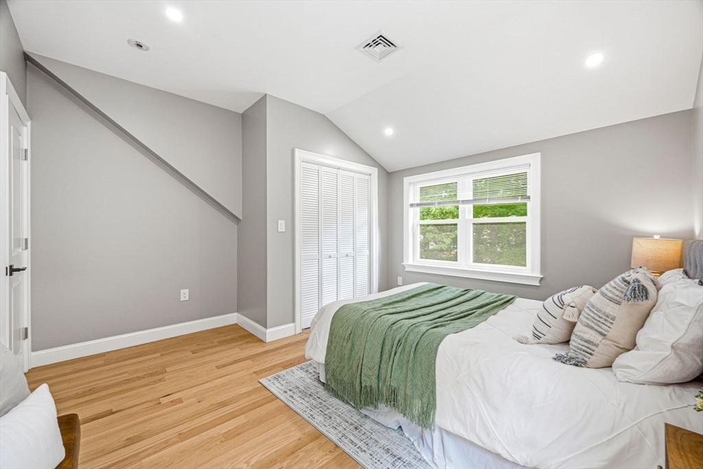 63 Russell Rd