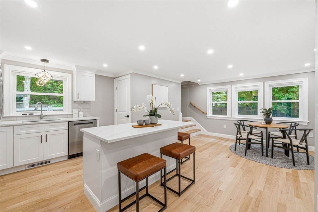 63 Russell Rd