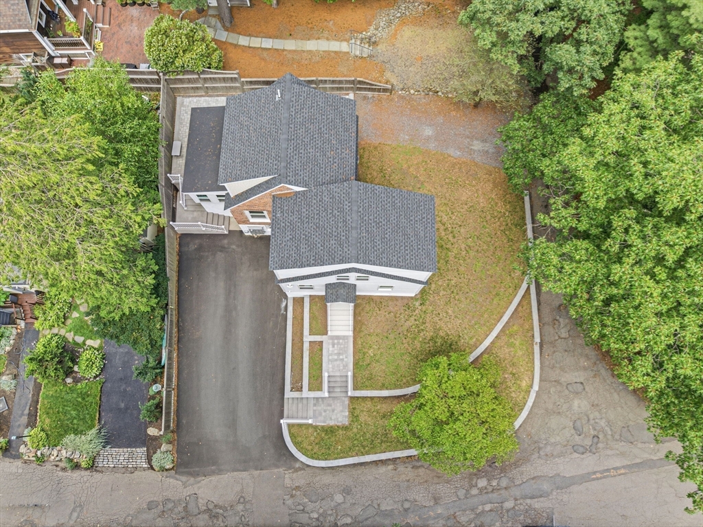 63 Russell Rd