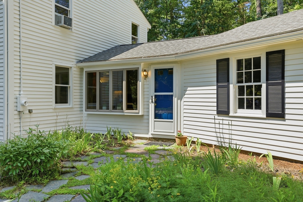 81 Alcott St