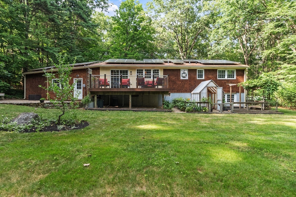 67 Quaker Ln