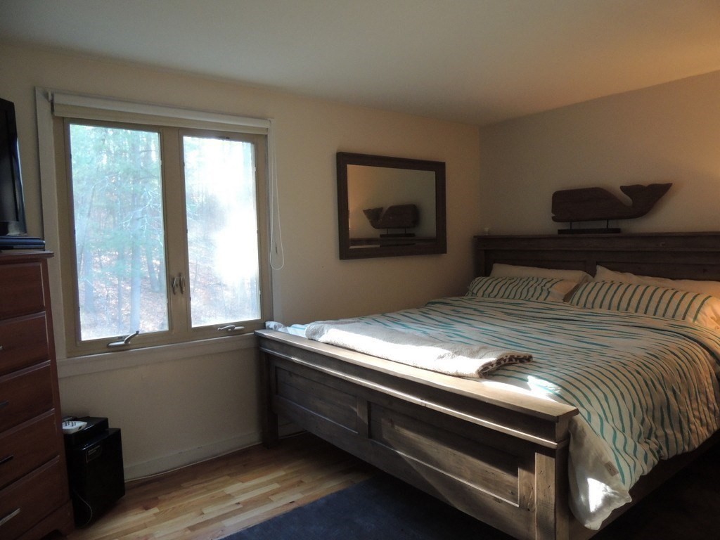 399 Great Rd # 4