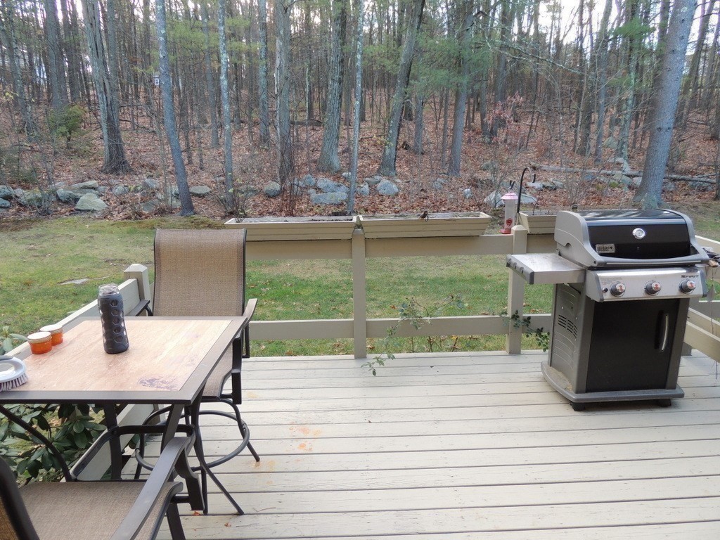 399 Great Rd # 4