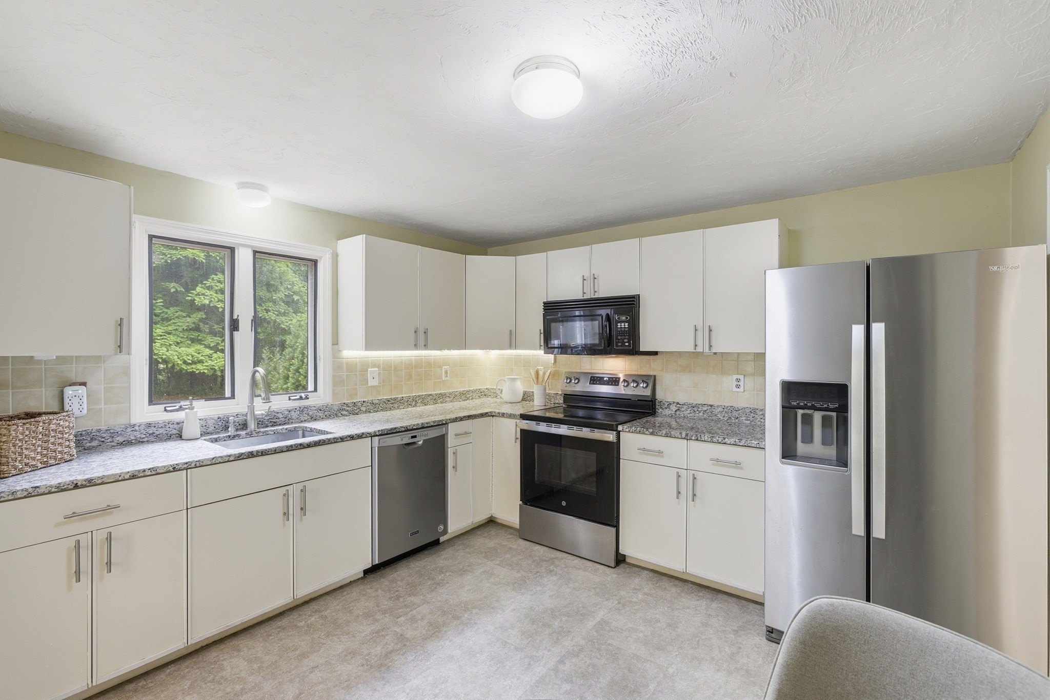 51 Hosmer St