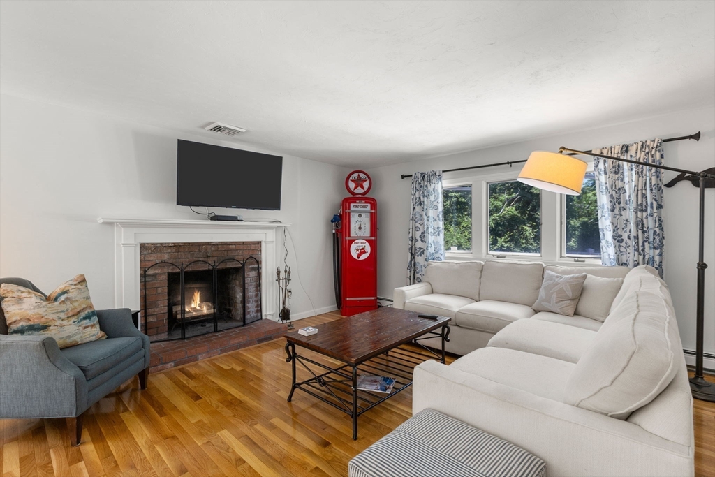 7 Openfield Road