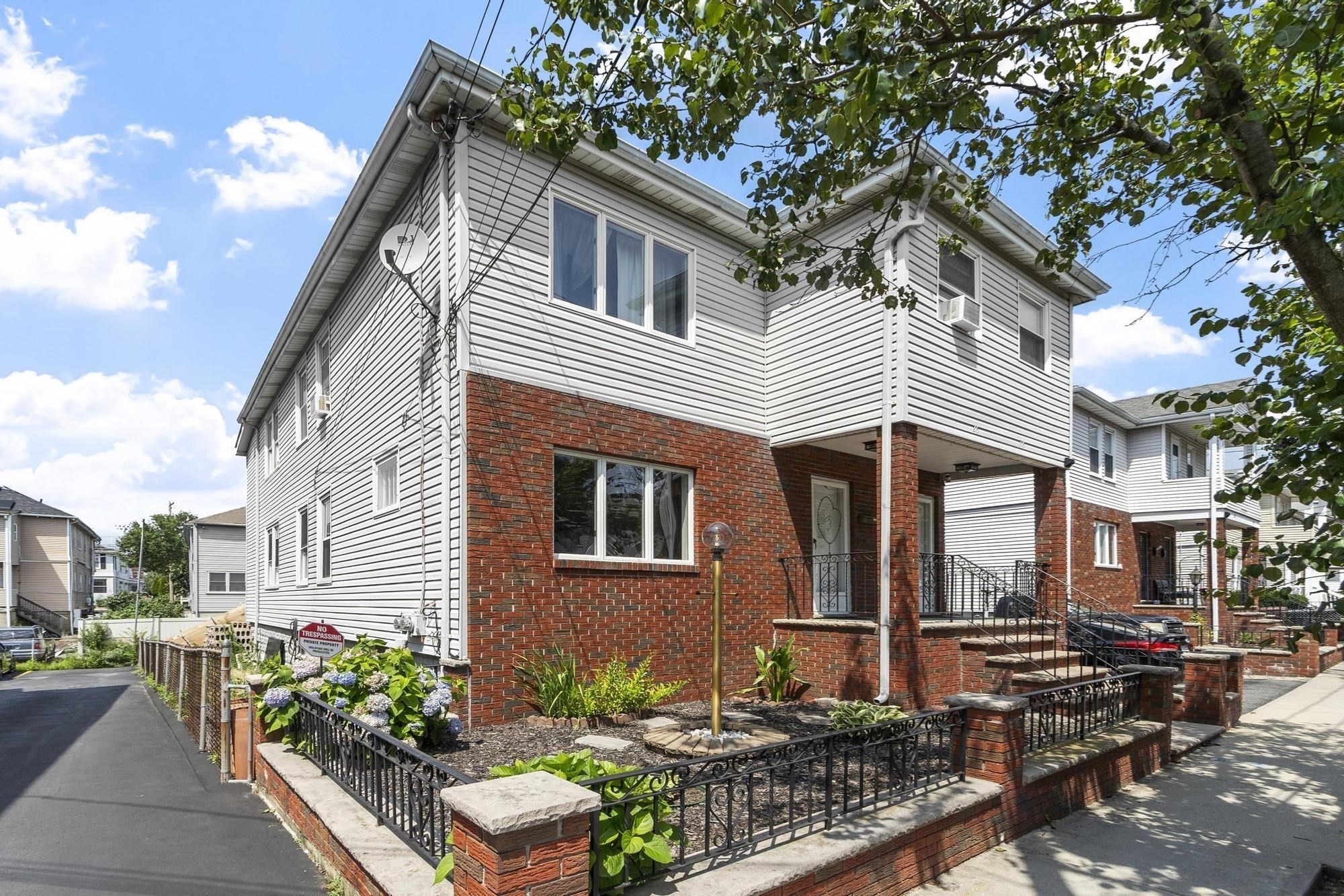 26 Shirley St