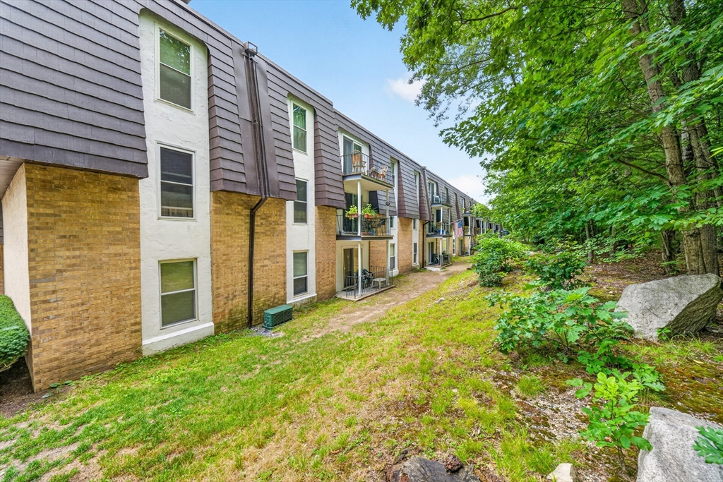 11 Shadowbrook Ln # 22