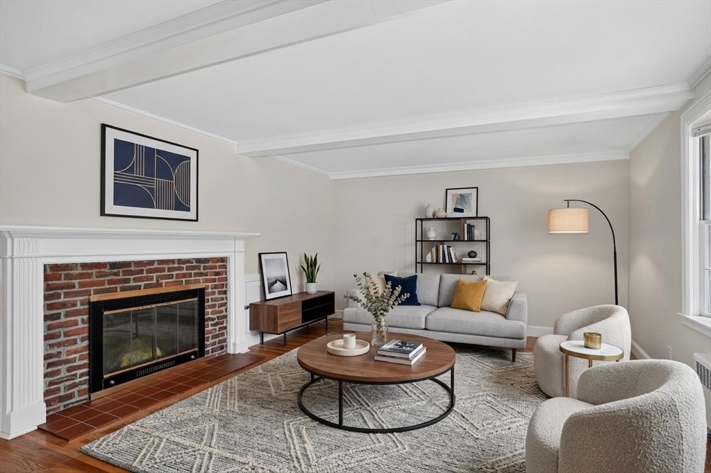 30 Acorn Pl
