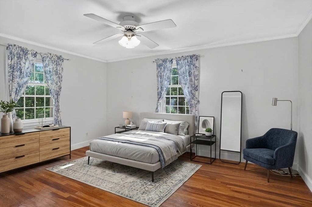 30 Acorn Pl
