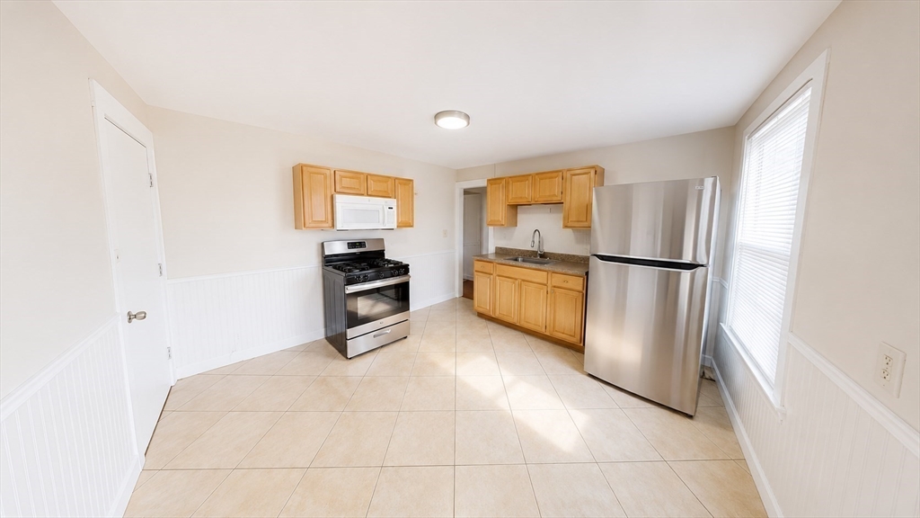 109 Capen St