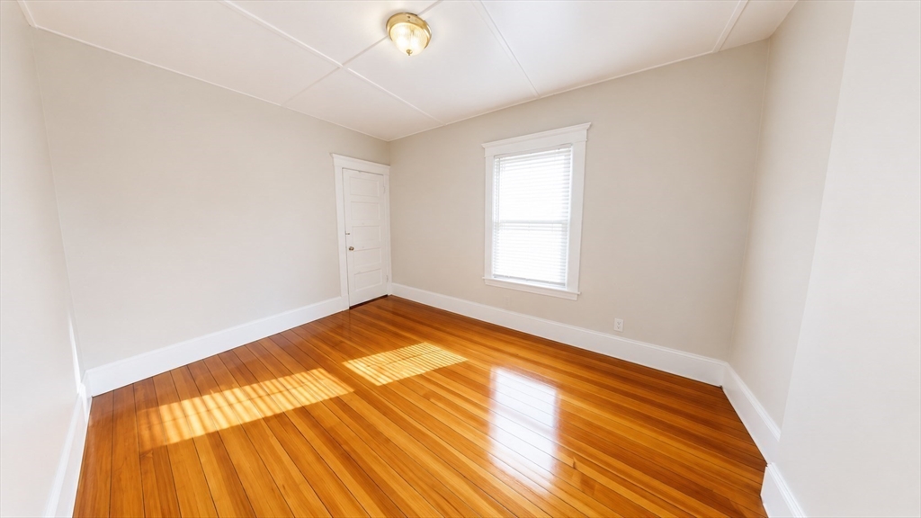 109 Capen St
