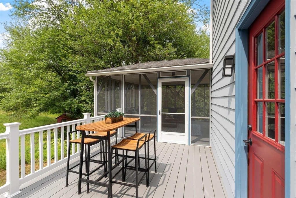 368 Hill Rd
