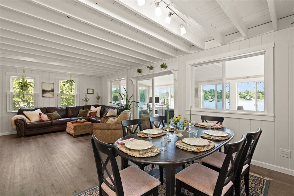44 Lakeshore Dr
