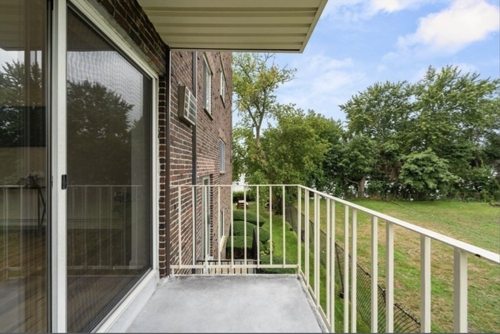 34 Hamilton Rd # 210