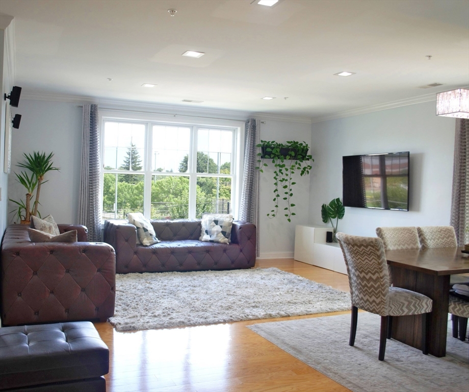 130 Tremont St # 301