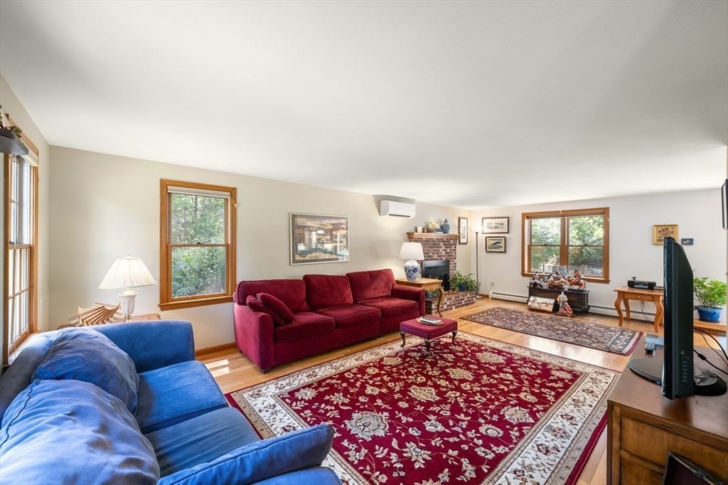 77 Tadmuck Road
