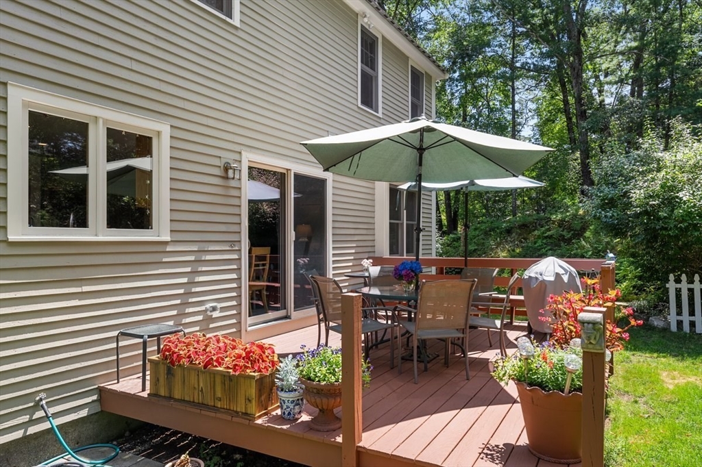 77 Tadmuck Road