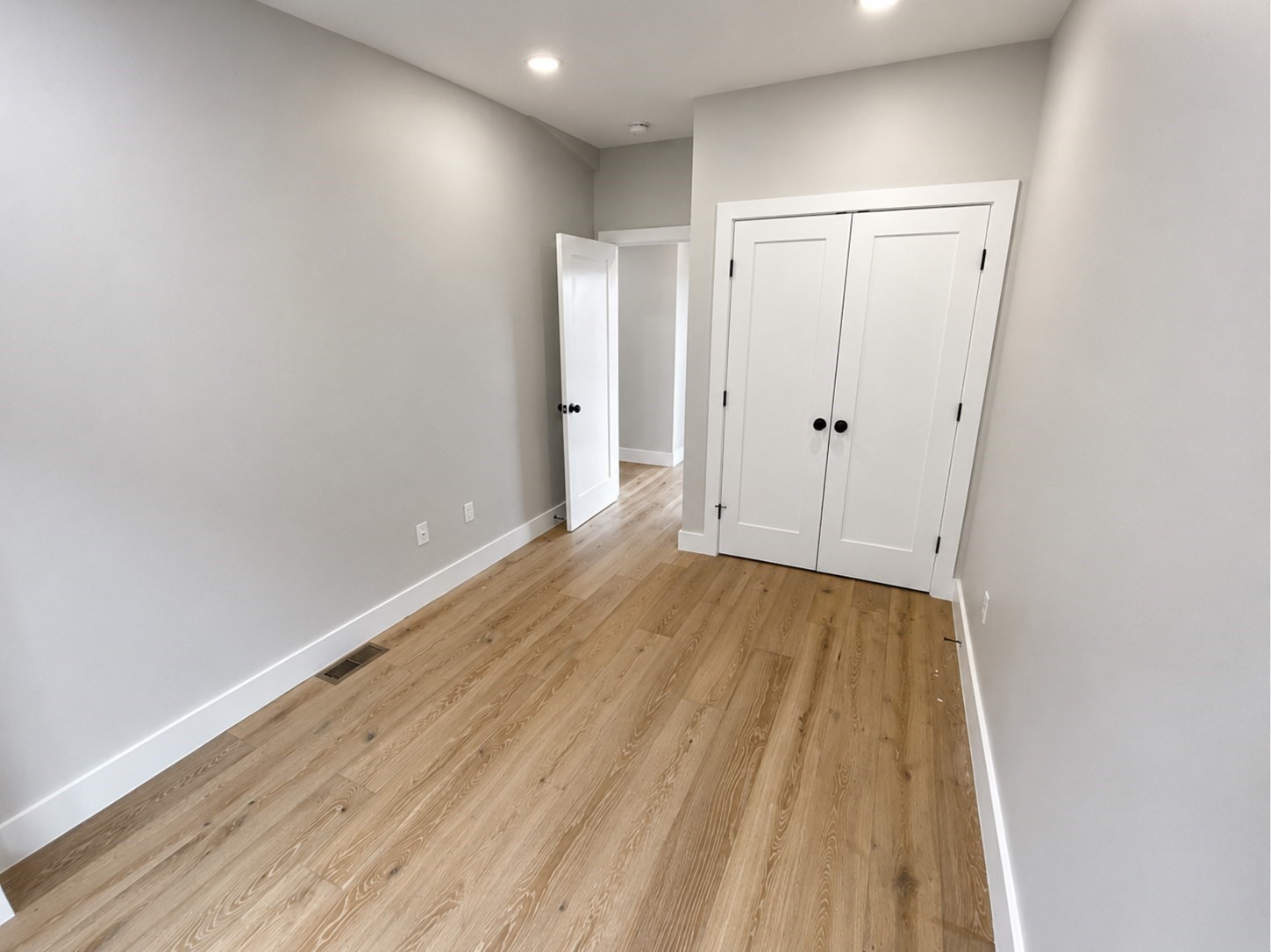 300 Somerville Avenue Unit: H