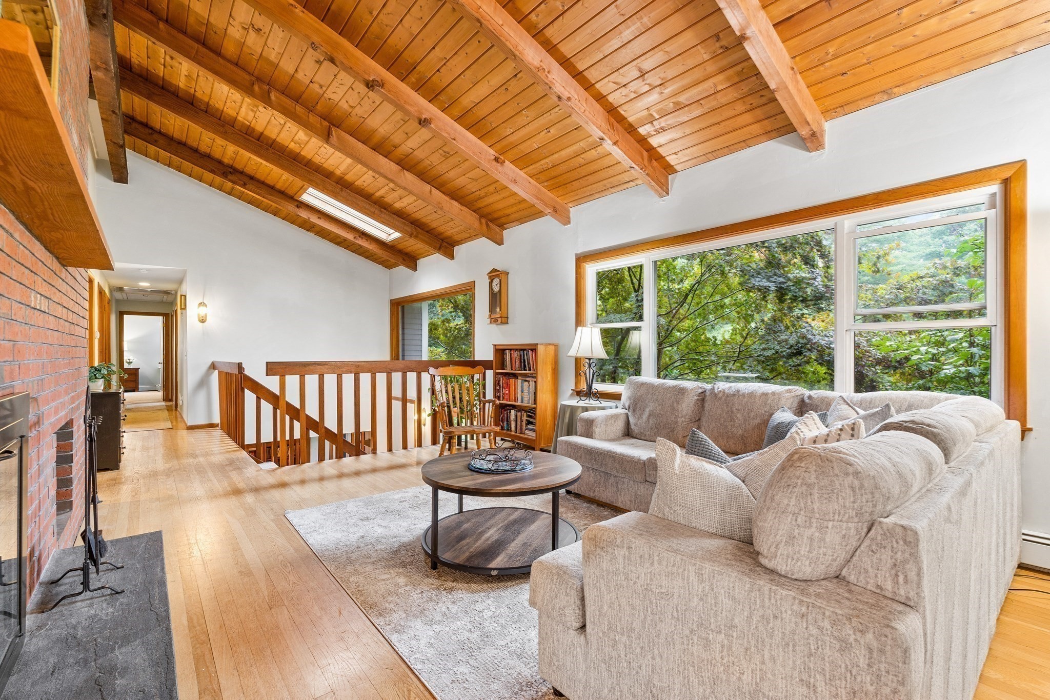 10 Lowell Dr