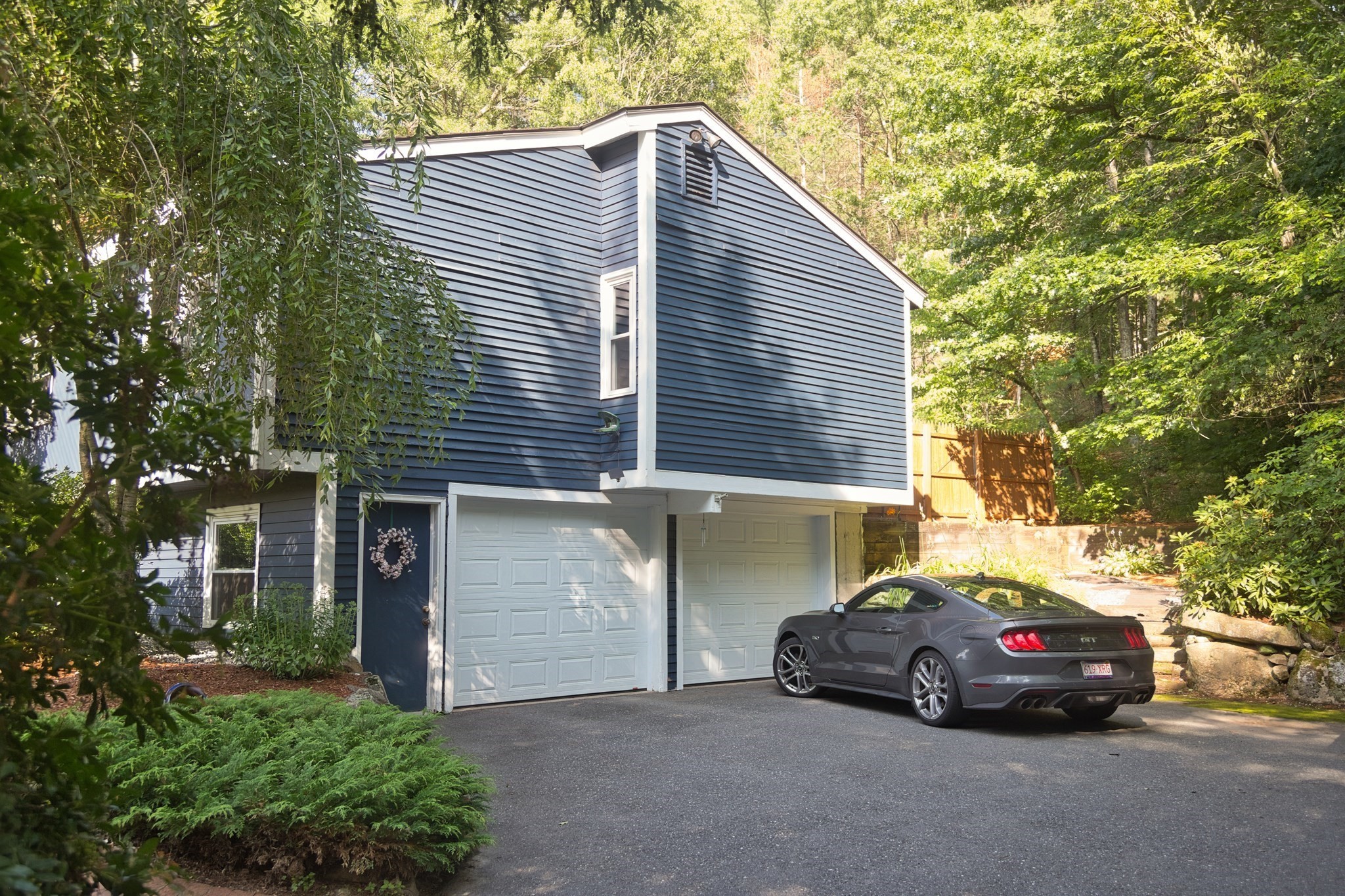 10 Lowell Dr