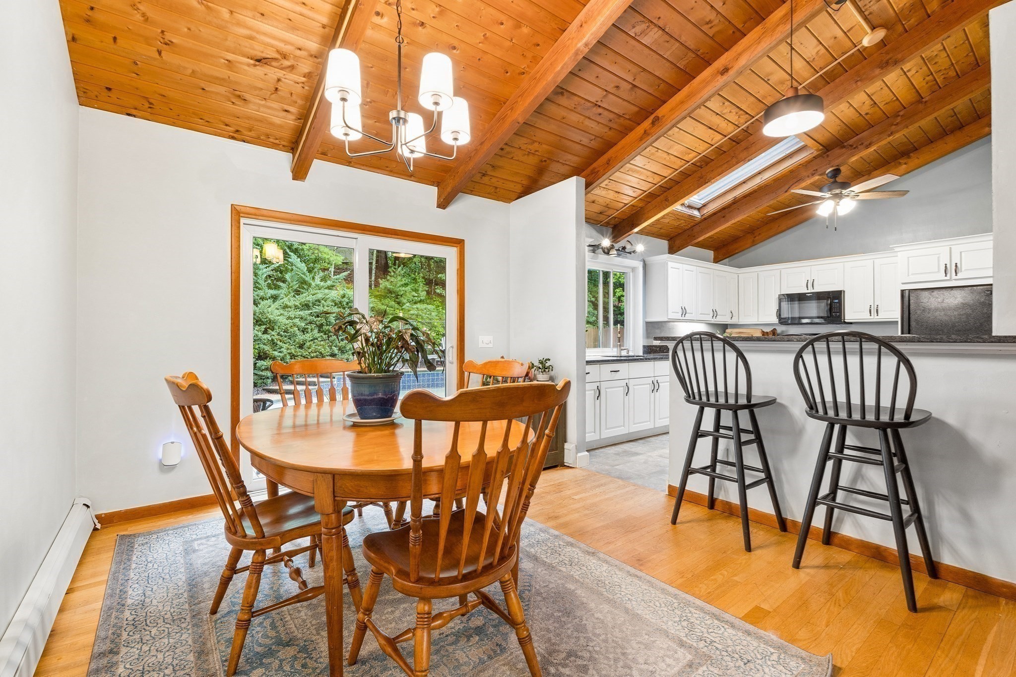 10 Lowell Dr