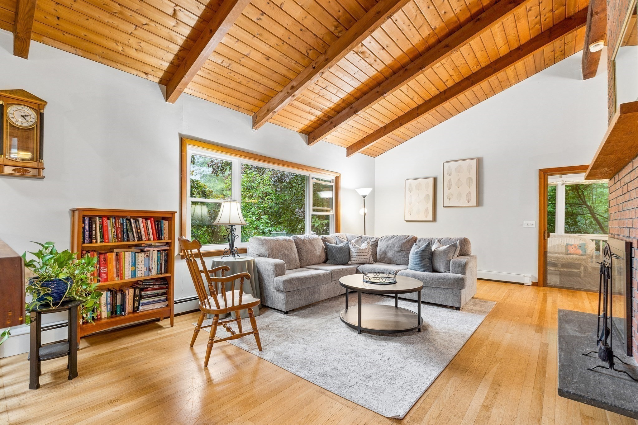 10 Lowell Dr