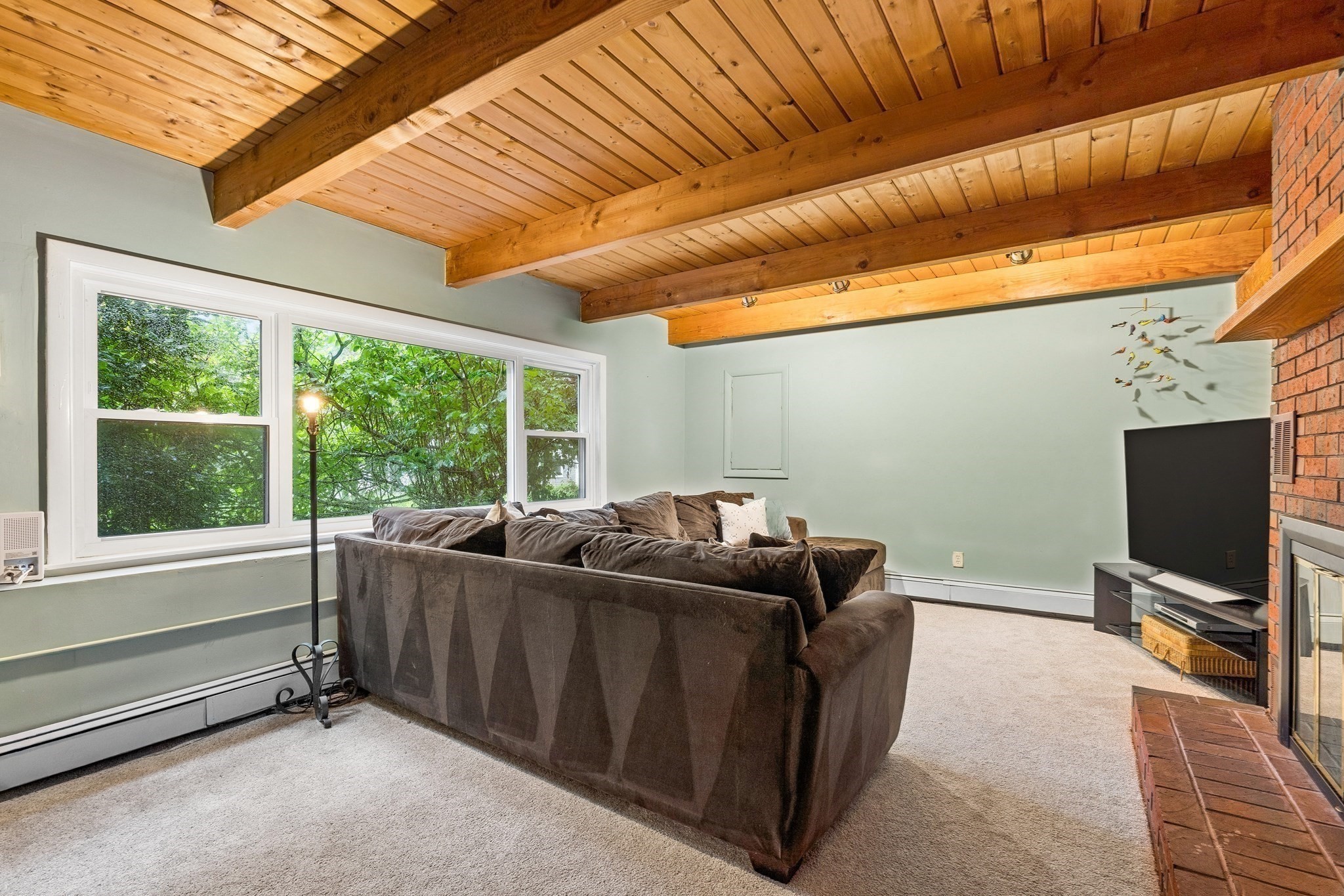 10 Lowell Dr