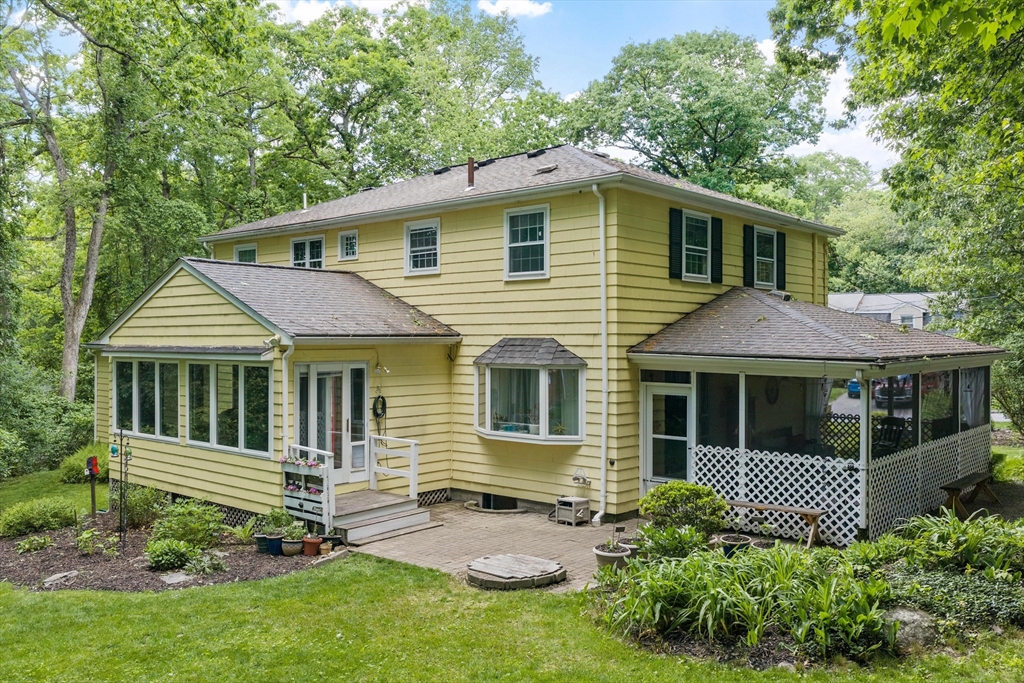 5 Myrtle Dr