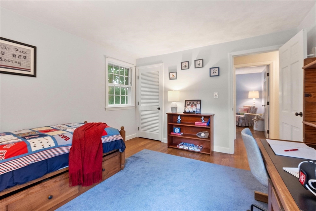 5 Myrtle Dr