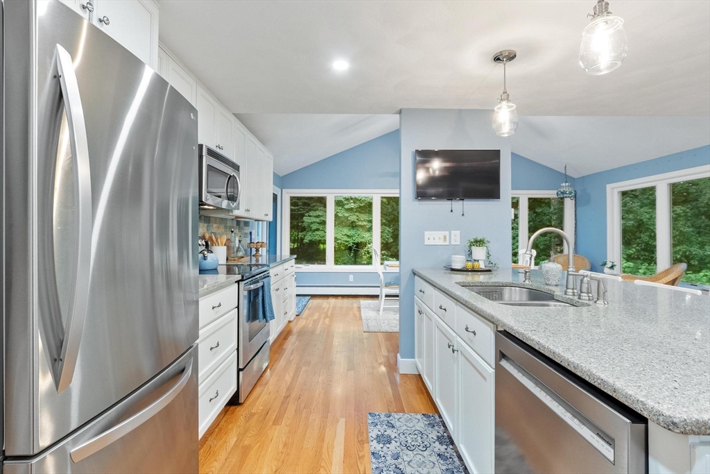 5 Myrtle Dr