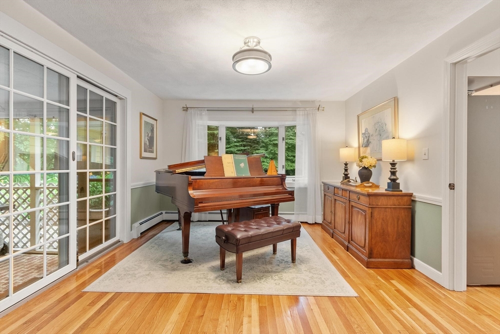 5 Myrtle Dr