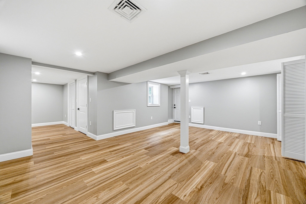 63 Russell Rd